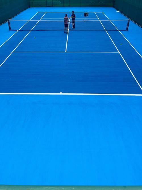 beat365平台长华体育网球场建设：让你的网球场地更加环保和持久耐用